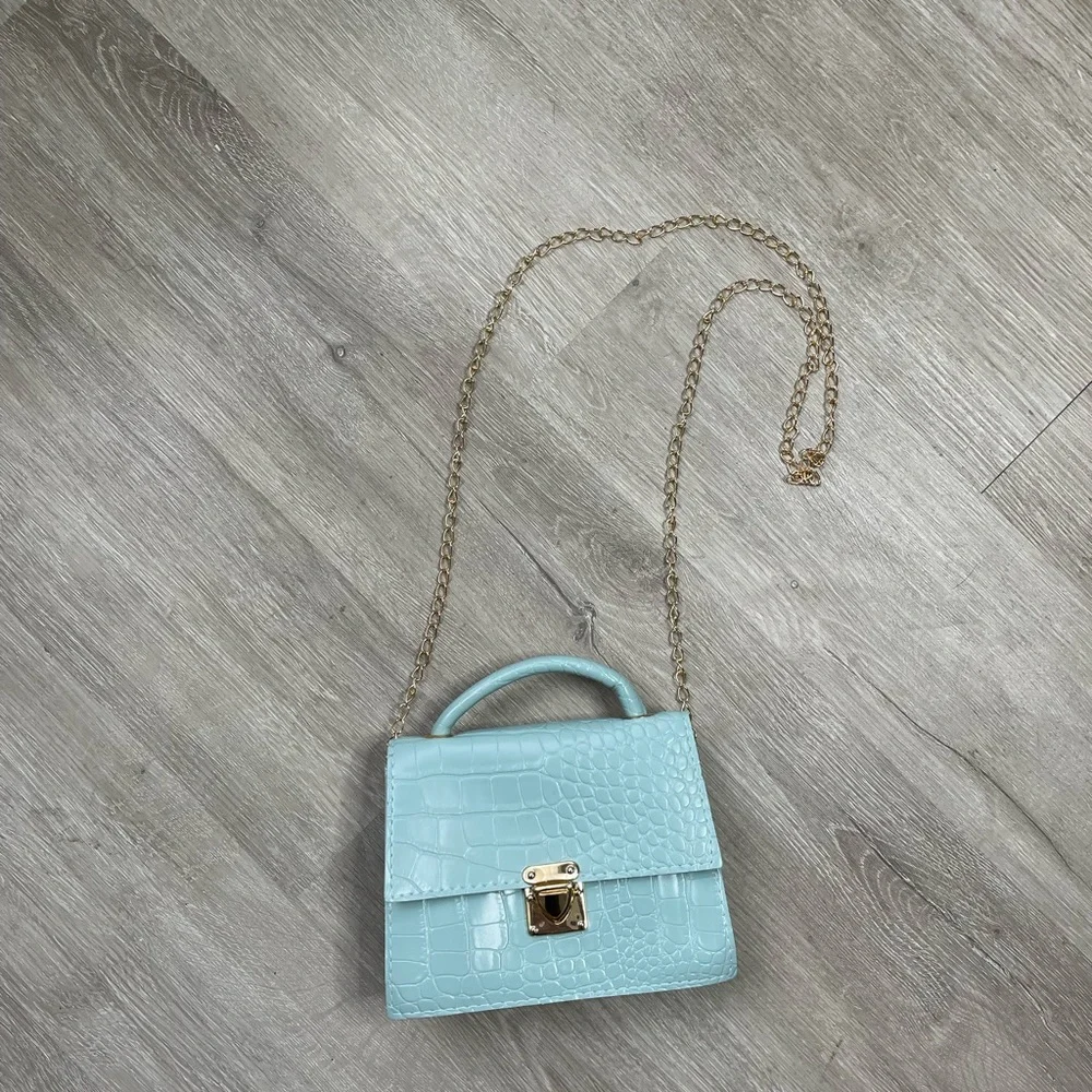 Purse - Picture 1 of 2